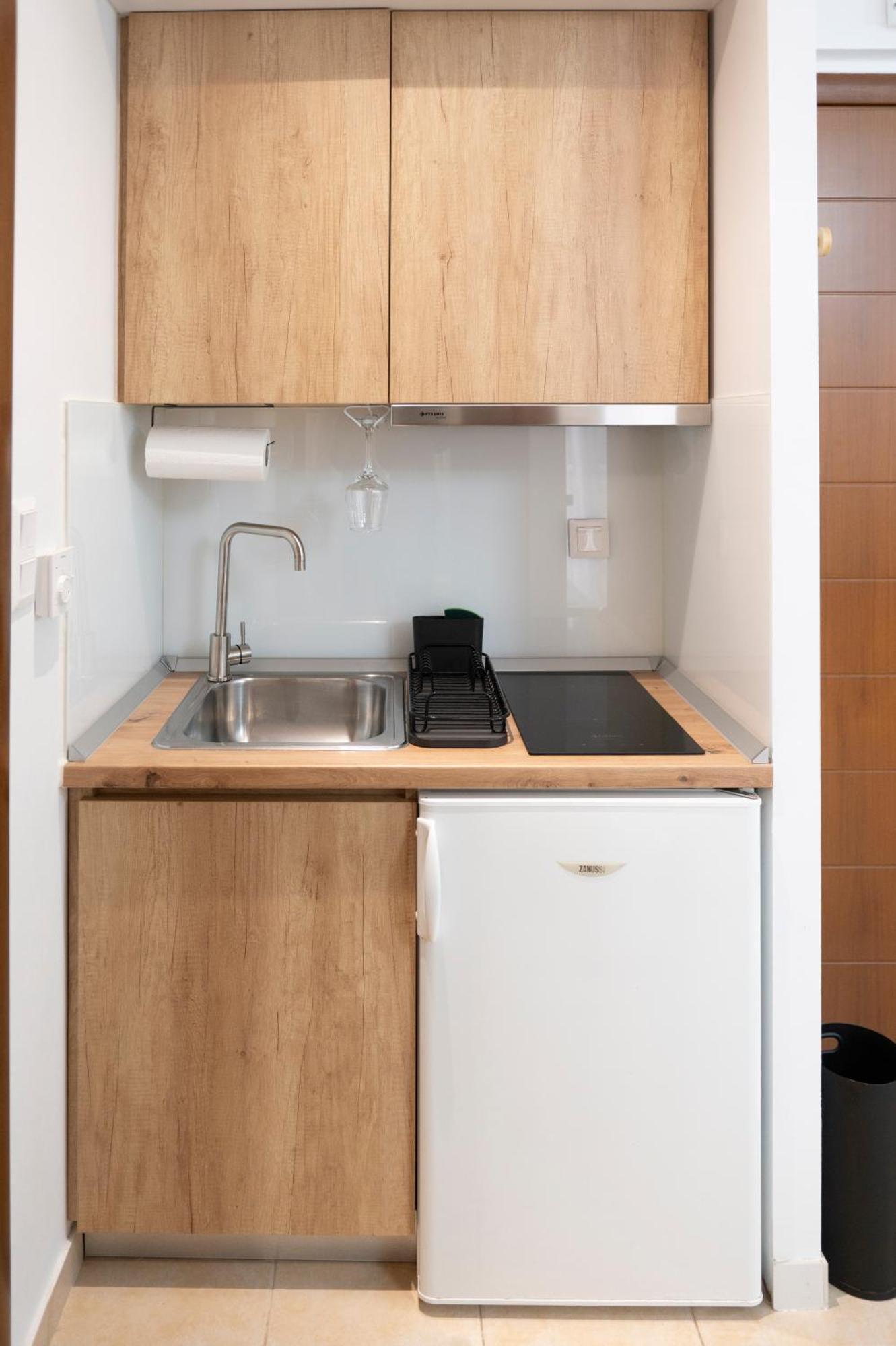Apartment Point *